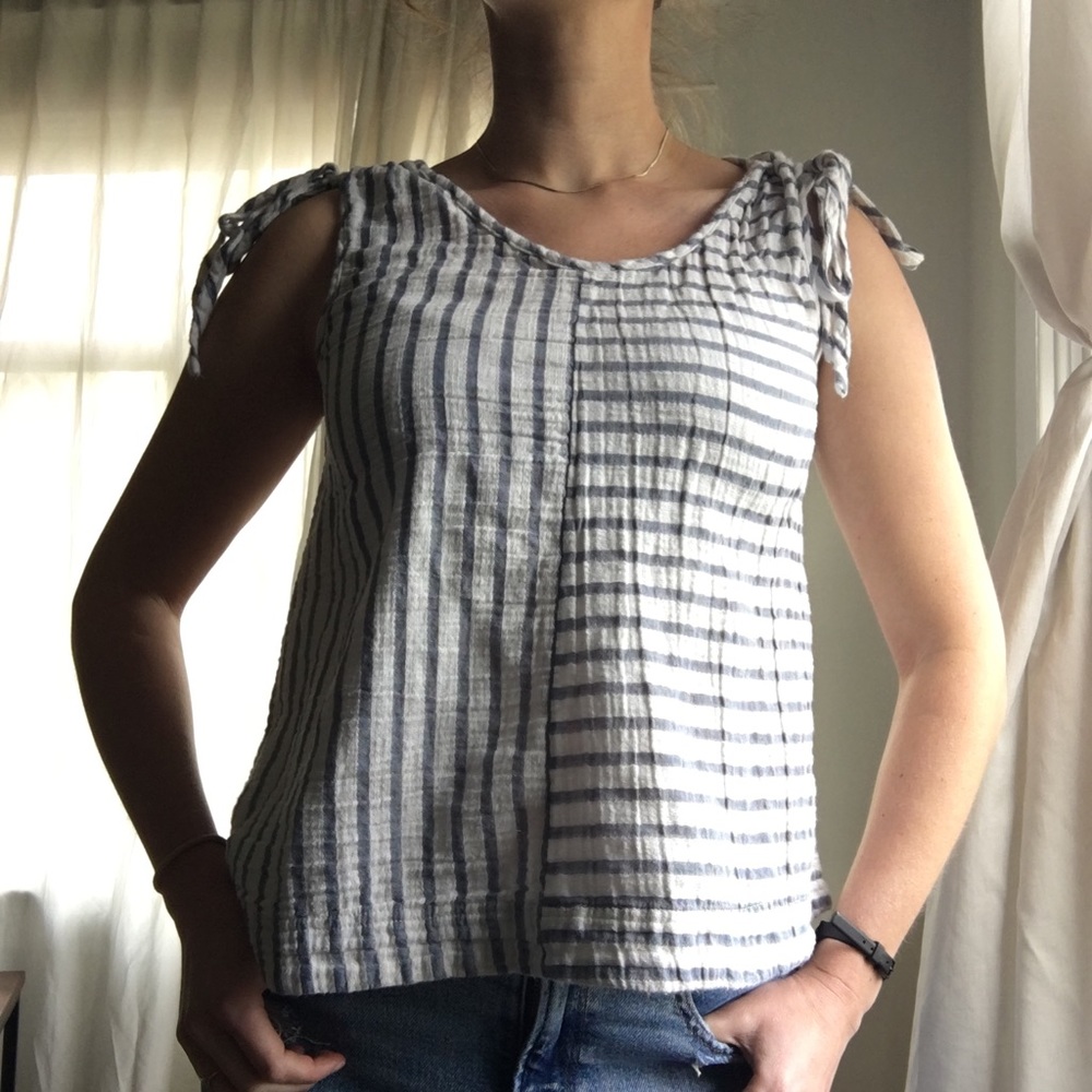 Caslon White & Blue Striped Shirt w/ Shoulder Ties
